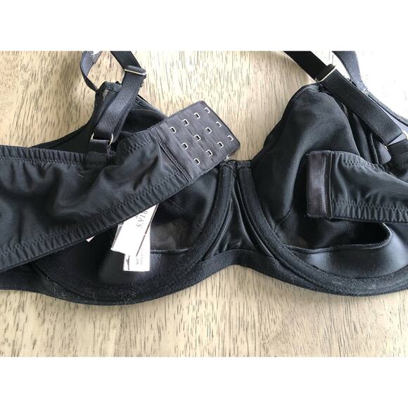 Victoria's Secret Dream Angels Bow Push-Up Bra in Black Mesh and Satin - 38D - Picture 8 of 9